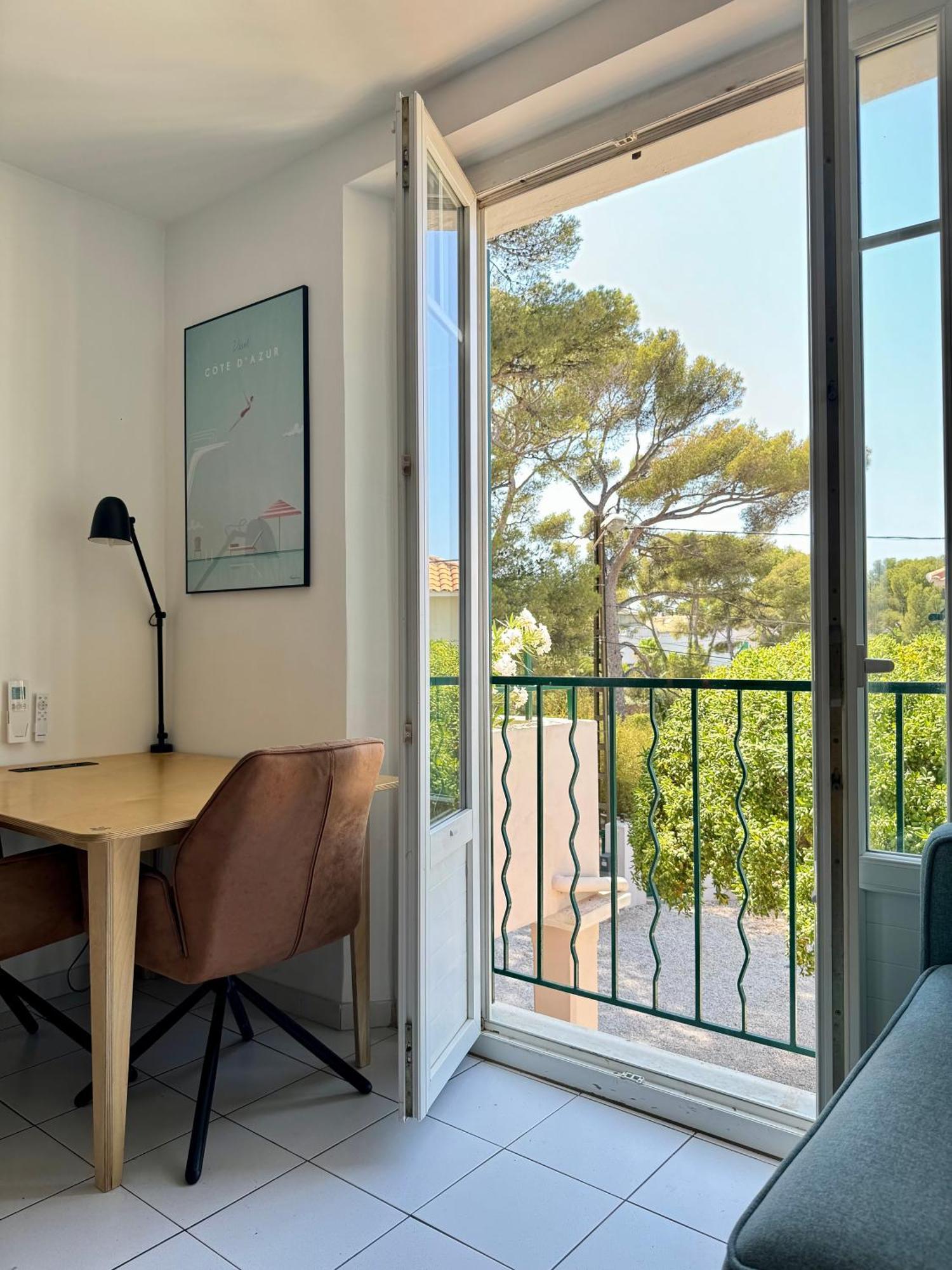 Cocon Comfortable Vue Mer, Clim Et Parking Sanary-sur-Mer Eksteriør bilde
